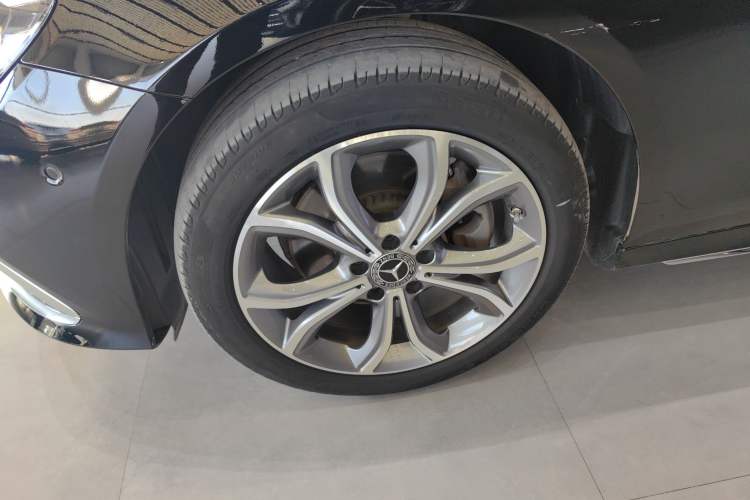 Used Mercedes-Benz E-Class 2021 E 300 L Sporty and Stylish Model
