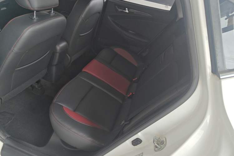 Used Changan Eado 2015 1.6L Automatic Junku Model China IV Standard