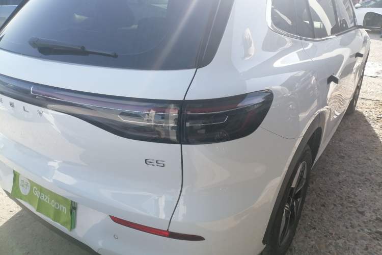 Used  E5 2024 530 km Exploration+ Version