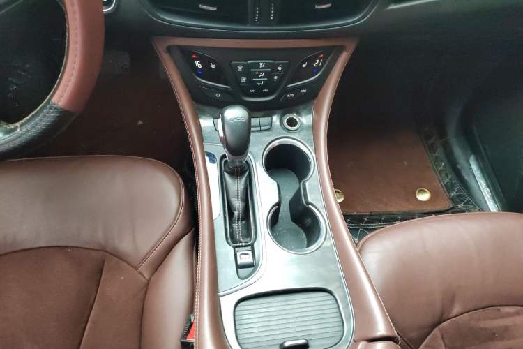 Used Buick Envision 2016 20T Two-Wheel-Drive Elite Model
