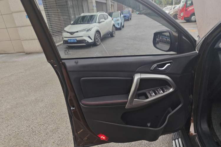 Used Chery Tiggo 5 2016 2.0L CVT Jiayue Edition
