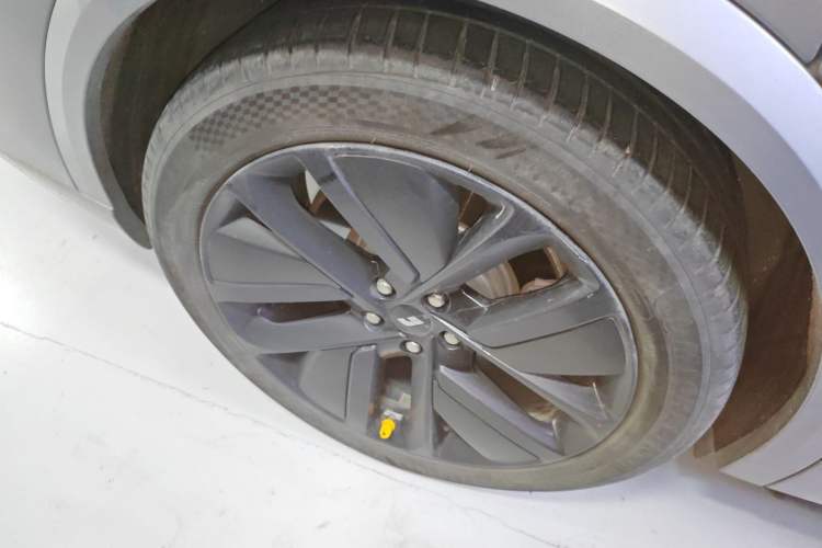 Used Li Auto L9 2022 Max model
