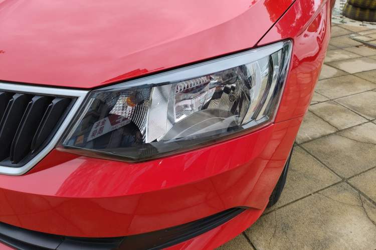 Used Skoda Fabia 2017 1.4L Automatic Car Enjoy Edition
