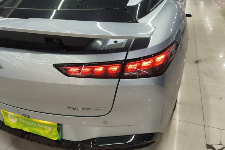 Used  GT 2023 560 Rear-Drive Seven-Wing Edition