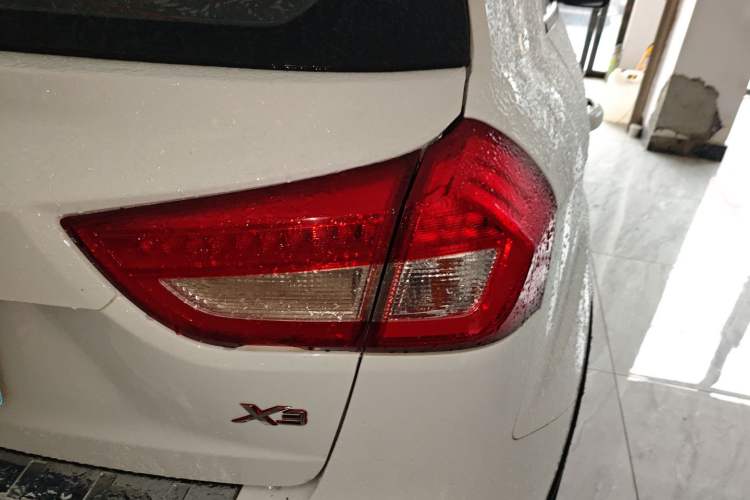 Used Geely Auto Vision X3 2017 1.5L Automatic Elite Model
