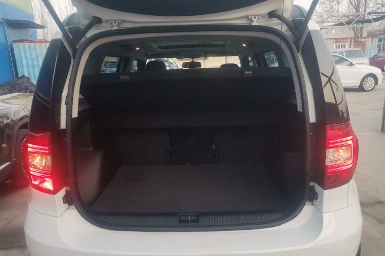 Used Skoda Yeti 2017 TSI280 DSG Car Enjoy Brothers Edition