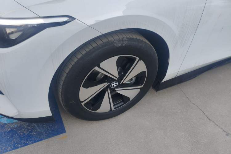 Used Volkswagen ID.7 VIZZION 2024 AIR model