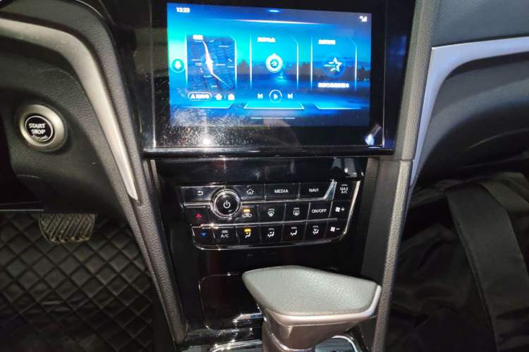 Used Venucia D60 2020 1.6L XL CVT Enjoyment Edition