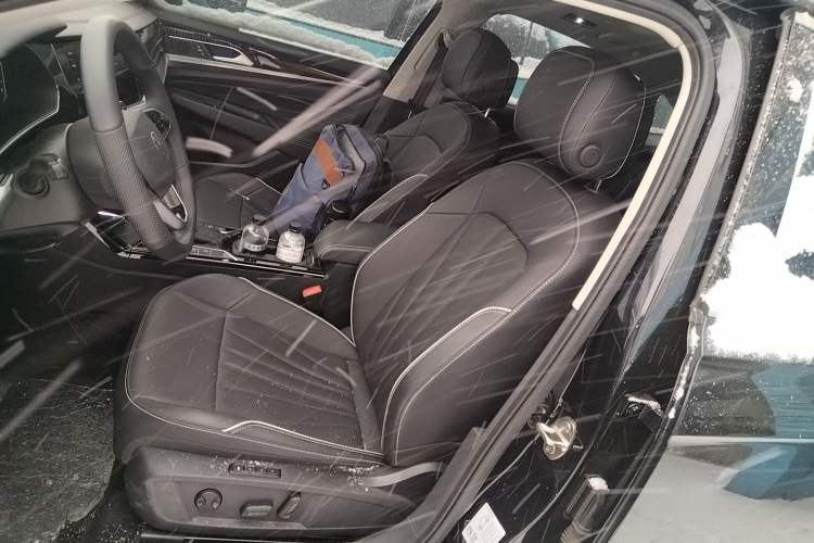 Used Volkswagen Passat 2024 380TSI Dragon Glory Edition
