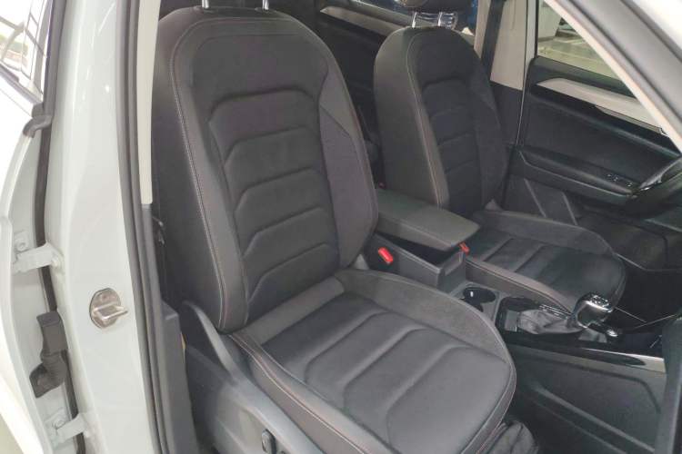 Used Volkswagen Tayron 2020 330TSI Two-Wheel Drive Luxury Smart Connectivity Version