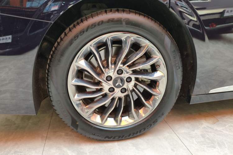 Used VOYAH Dream 2024 PHEV Ultra-Long Range Flagship Edition
