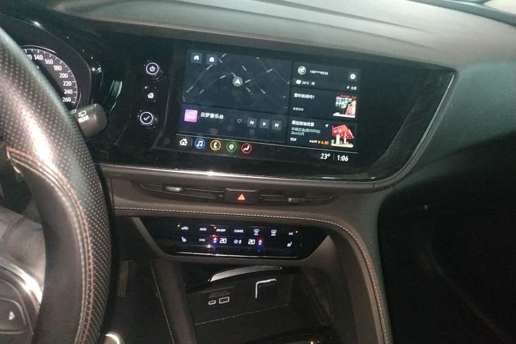 Used Buick Envision 2022 Encore S 652T Two-Wheel-Drive Luxury Model
