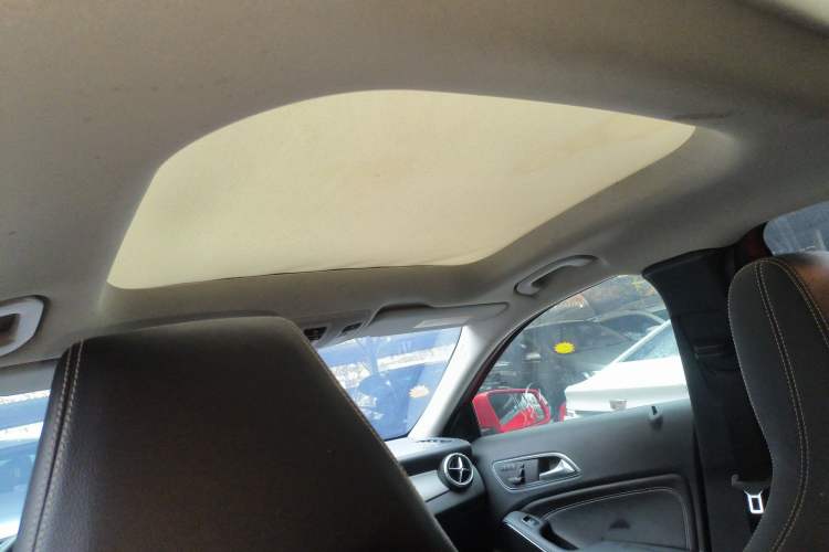 Used Mercedes-Benz GLA 2016 GLA 220 4MATIC Luxury Model
