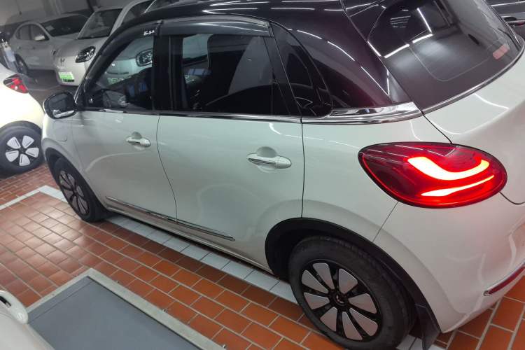 Used Wuling Bingo 2023 333 km Enjoyment Version

