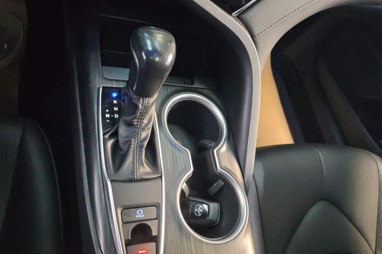 Used Toyota Camry 2021 2.0G Luxury Edition