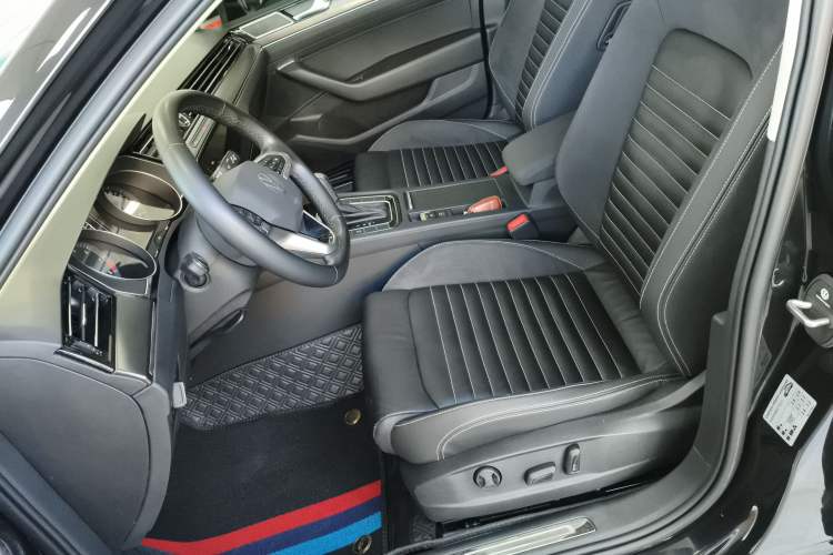 Used Volkswagen Magotan 2020 330TSI DSG Leading Model
