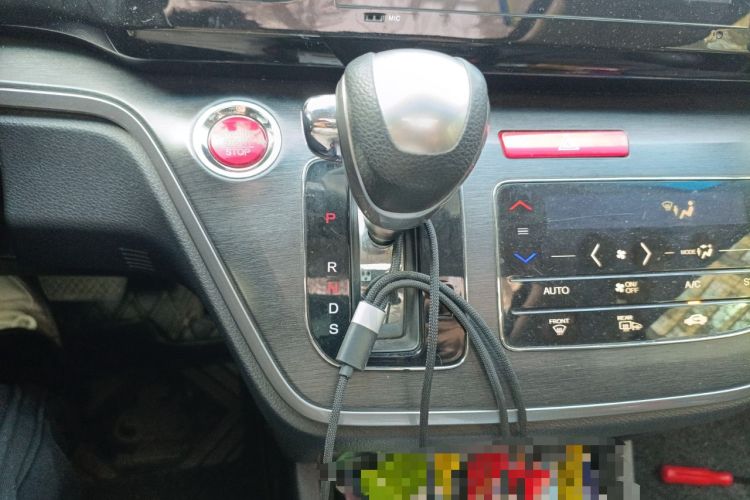 Used Honda Elysion 2016 2.4L Luxury Edition
