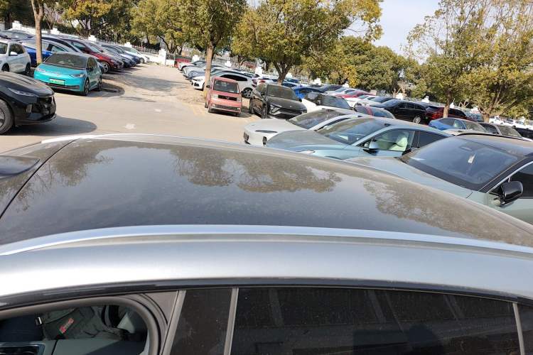 Used Zeekr 7X 2025 100 kWh Long-Range Rear-Wheel Drive with Intelligent Driving Features