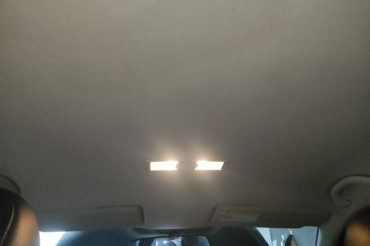 Used Volkswagen Lavida 2013 Revised Classic 1.6L Manual Fashion Edition
