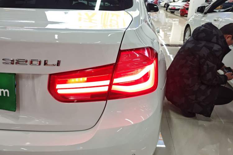 Used BMW 3 Series 2016 320Li Fashion Model
