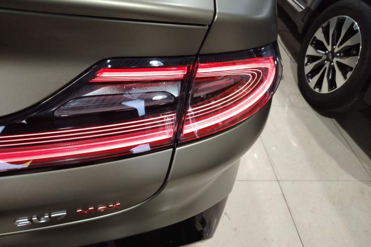 Used  SU7 2024 Four-Wheel Drive Ultra-Long Range Advanced Intelligent Driving Max Edition
