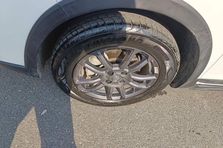 Used Geely Auto Vision X3 2021 PRO 1.5L CVT Deluxe Model
