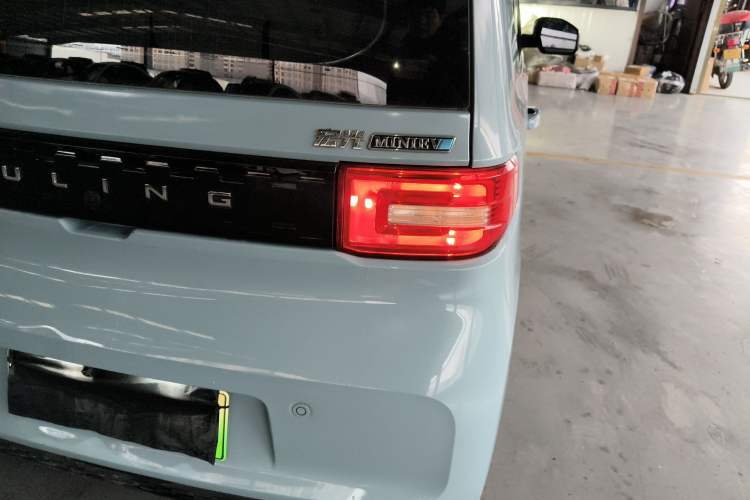 Used Wuling Hongguang MINIEV 2021 Macaron Fashion Edition Lithium-Ion Battery