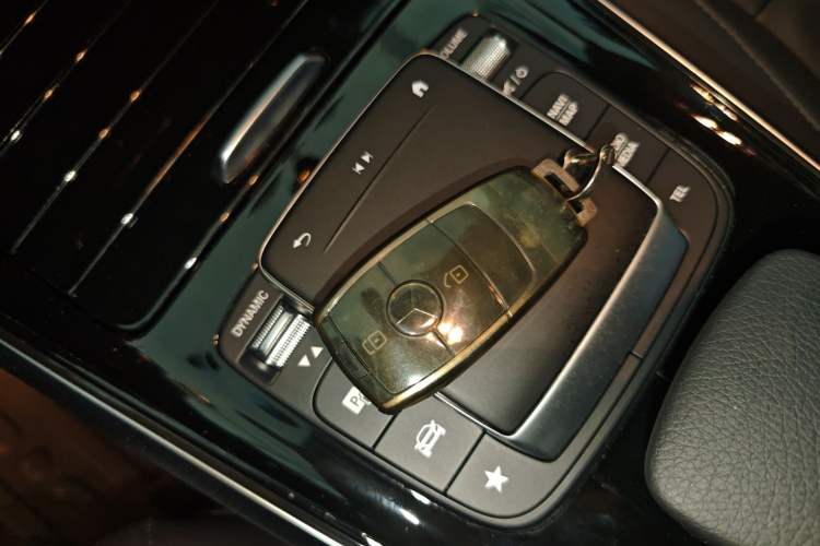 Used Mercedes-Benz GLB 2022 Second Facelift GLB 200 Fashion Edition
