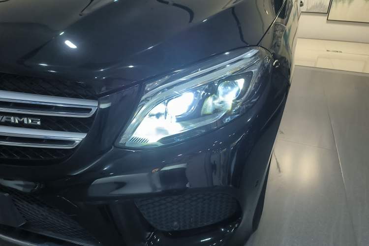 Used Mercedes-Benz GLE 2019 GLE 320 4MATIC Dynamic Edition Prestige Model
