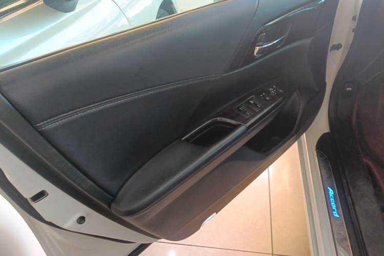 Used Honda Accord 2015 2.4L EX Luxury Edition
