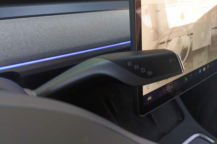 Used Tesla Model Y 2023 Rear-Wheel-Drive Version