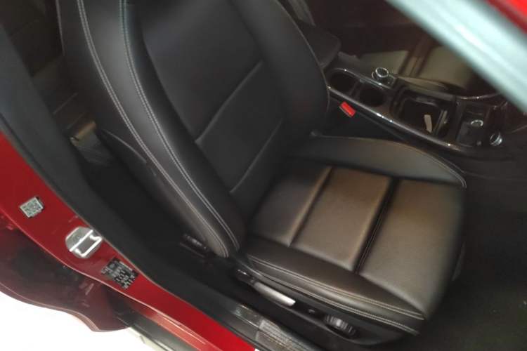 Used Mercedes-Benz GLA 2016 GLA 200 Fashion Model