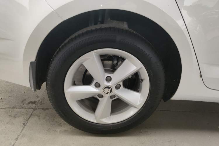 Used Skoda Octavia 2018 1.6L Manual Standard Edition