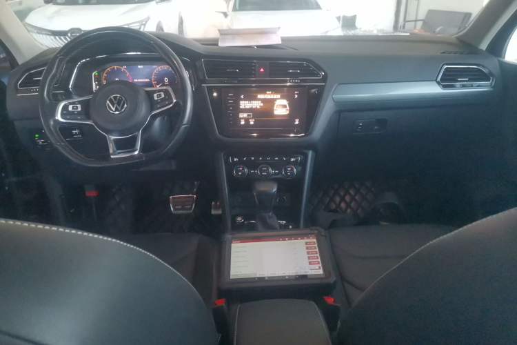 Used Volkswagen Tiguan L 2021 330TSI Automatic Two-Wheel Drive R-Line Enhanced Edition