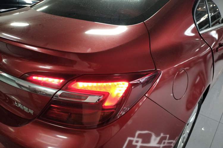 Used Buick Regal 2015 2.0L Leading Fashion Edition
