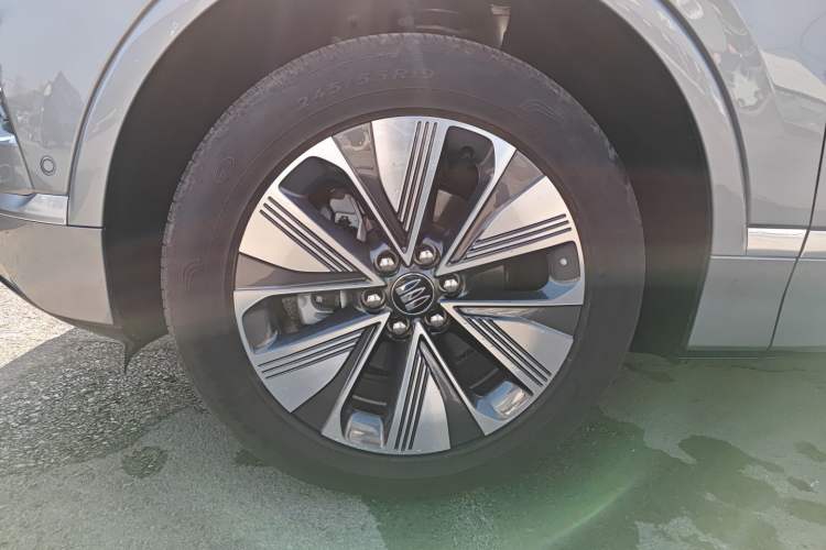 Used Buick E5 2025 Model 620KM Prestige Edition
