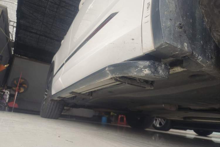 Used Volkswagen Tiguan L 2021 330TSI Automatic Two-Wheel Drive R-Line Enhanced Edition
