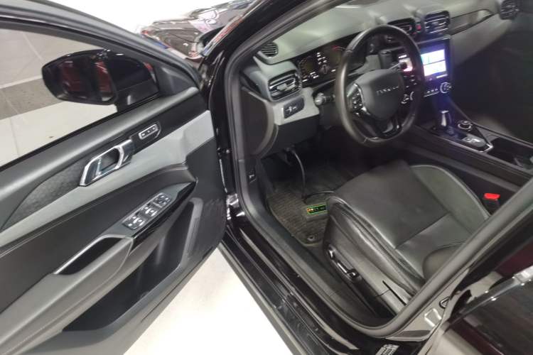 Used Lynk & Co 03 2021 2.0TD Automatic Trendy Champion Edition
