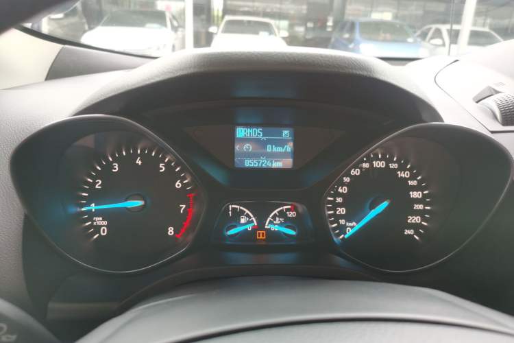 Used Ford Kuga 2017 EcoBoost 180 Two-Wheel-Drive Platinum Edition
