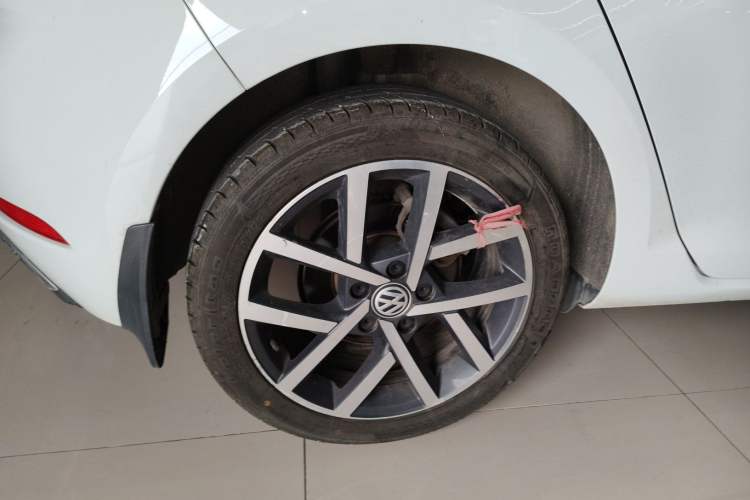 Used Volkswagen Golf 2020 Zhiai Edition 200TSI DSG Comfortable & Ambitious Version
