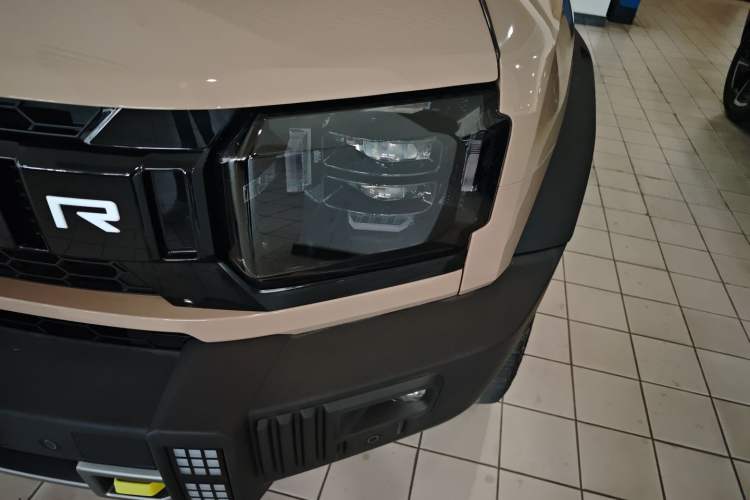 Used JETOUR Traveler 2023 2.0T All-Wheel Drive CrossPRO+