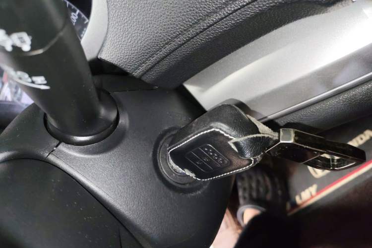 Used Honda CR-V 2016 2.0L Two-Wheel Drive Classic Edition
