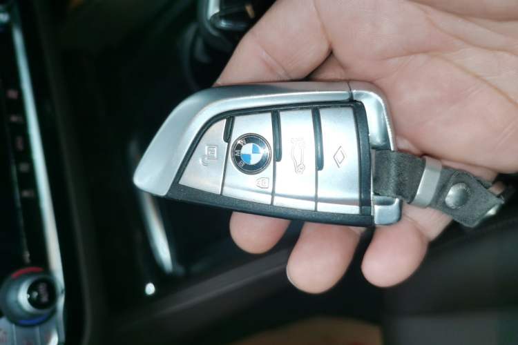 Used BMW 5 Series 2020 525Li Luxury Package
