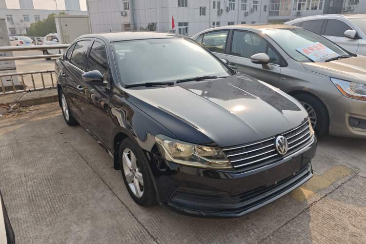 Used Volkswagen Lavida 2017 1.6L Automatic Fashion Edition
