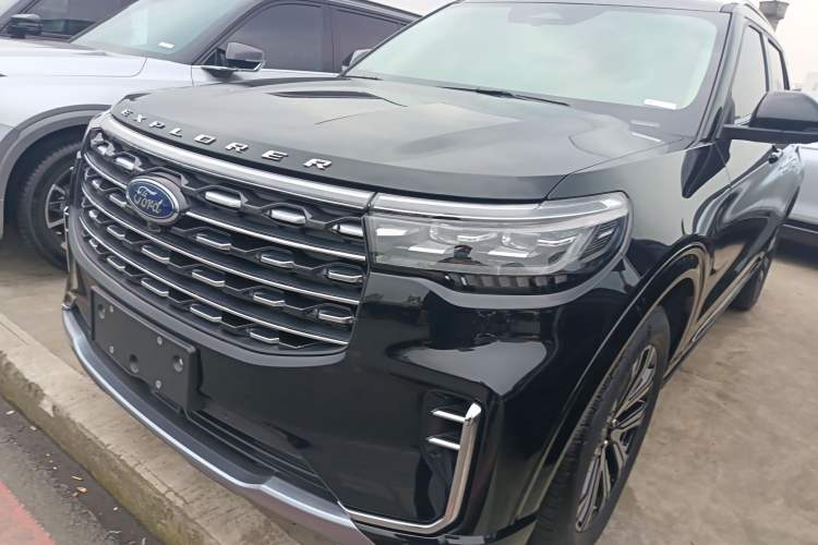 Used Ford Explorer 2024 2.3T EcoBoost Four-Wheel Drive Titanium Edition 6 Seats