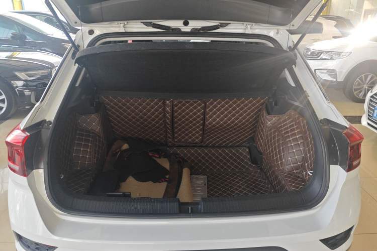 Used Volkswagen T-ROC 2021 280TSI DSG Two-Wheel Drive Elite Connect Edition