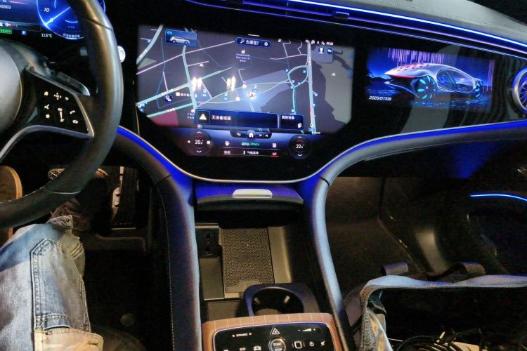 Used Mercedes-Benz EQS SUV 2023 450 4MATIC Pioneer Edition
