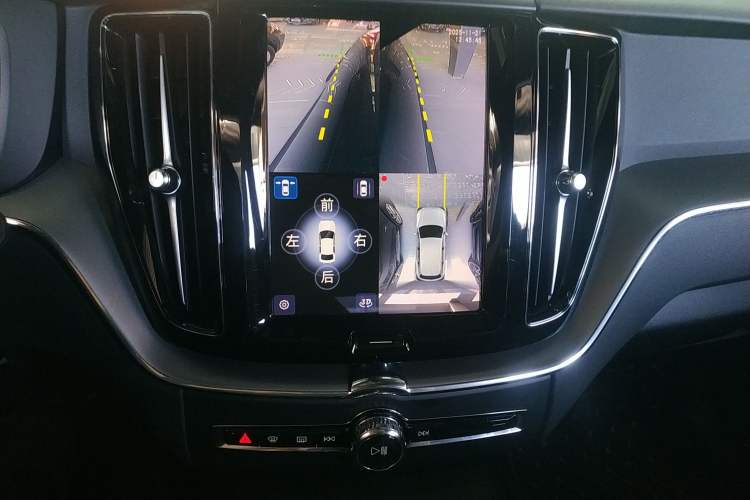 Used Volvo XC60 2024 B5 4x4 Smart Luxury Edition
