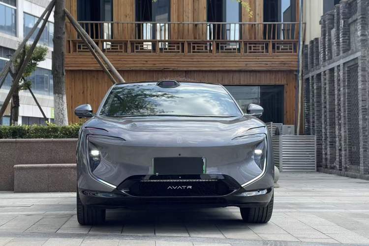 Used  07 2024 Max Extended-Range Edition