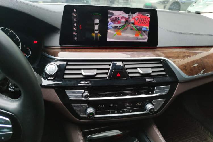 Used BMW 5 Series 2019 525Li Luxury Package